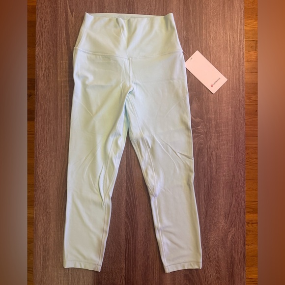 New with tags Lululemon Align high rise crop pant 23” Ideal Mint. Blue. Size 6 - Picture 7 of 13